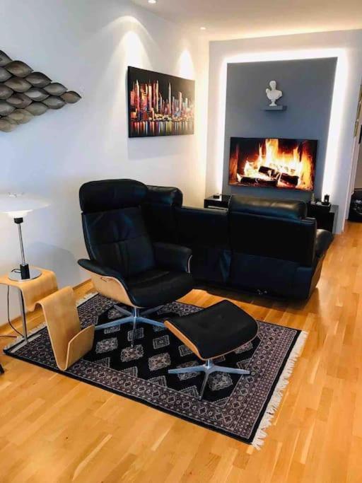 Stylish And Relaxing Two Bedroom Appartment, View Over Harbour Hafnarfjörður 外观 照片
